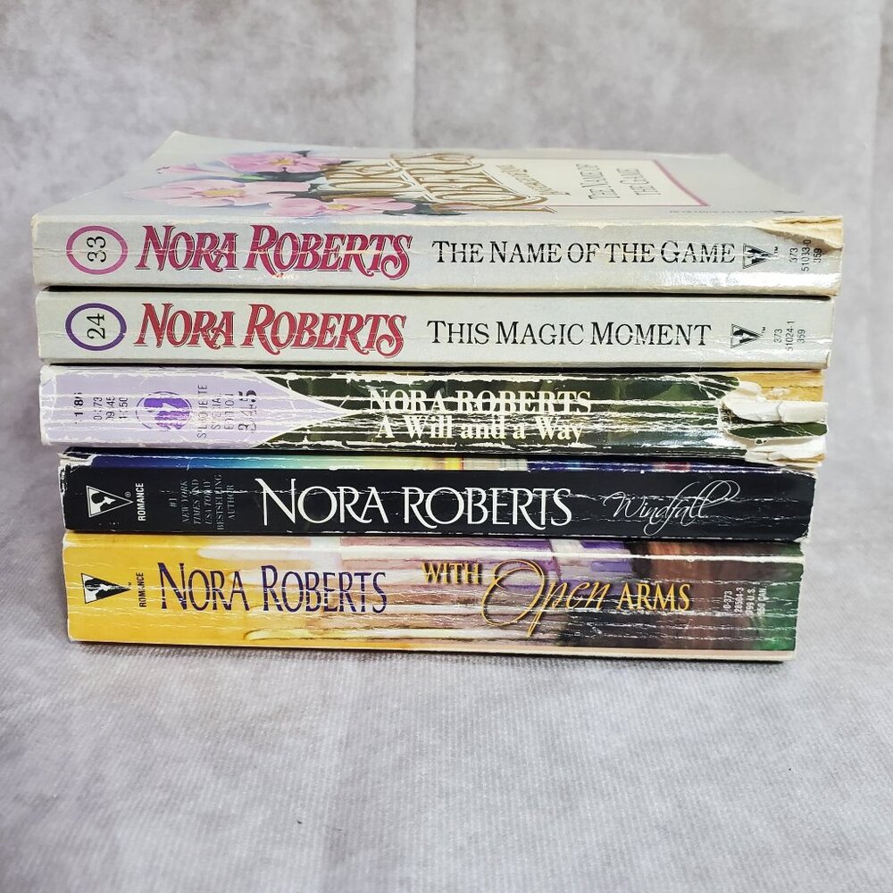Nora Roberts Language Of Love Romance Paperback Set (5 Books) - Vintage Collecti
